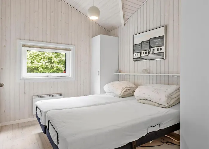Feriehus Stunning In With Sauna *